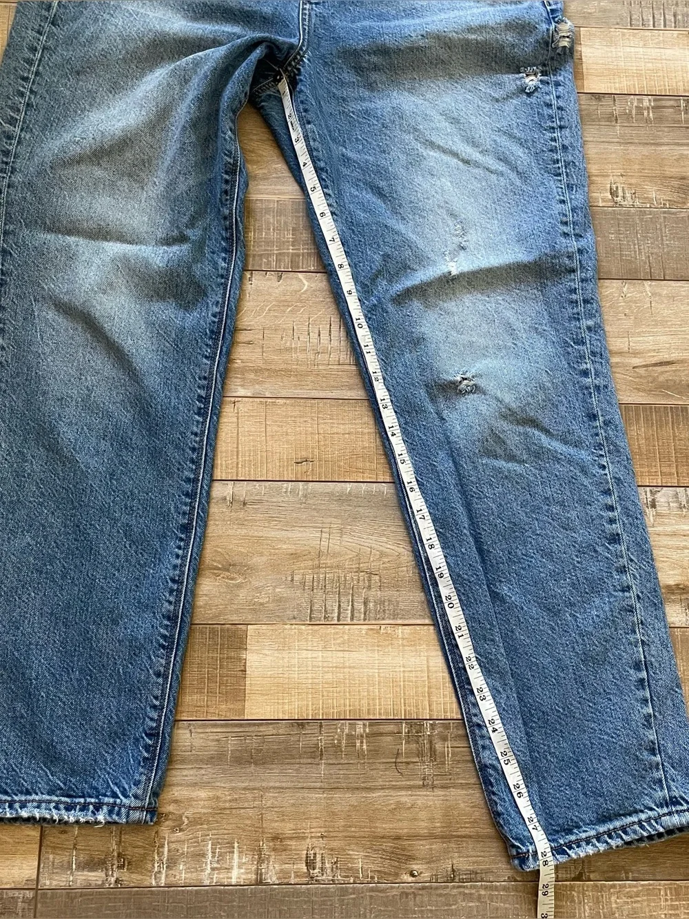 American Eagle Tomgirl Jeans Womens 10 Boyfriend Distressed Button Fly